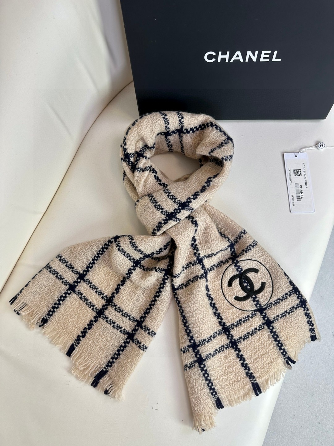 1705412285.9659iOXJPakwCuCHANEL 2023  22.jpg