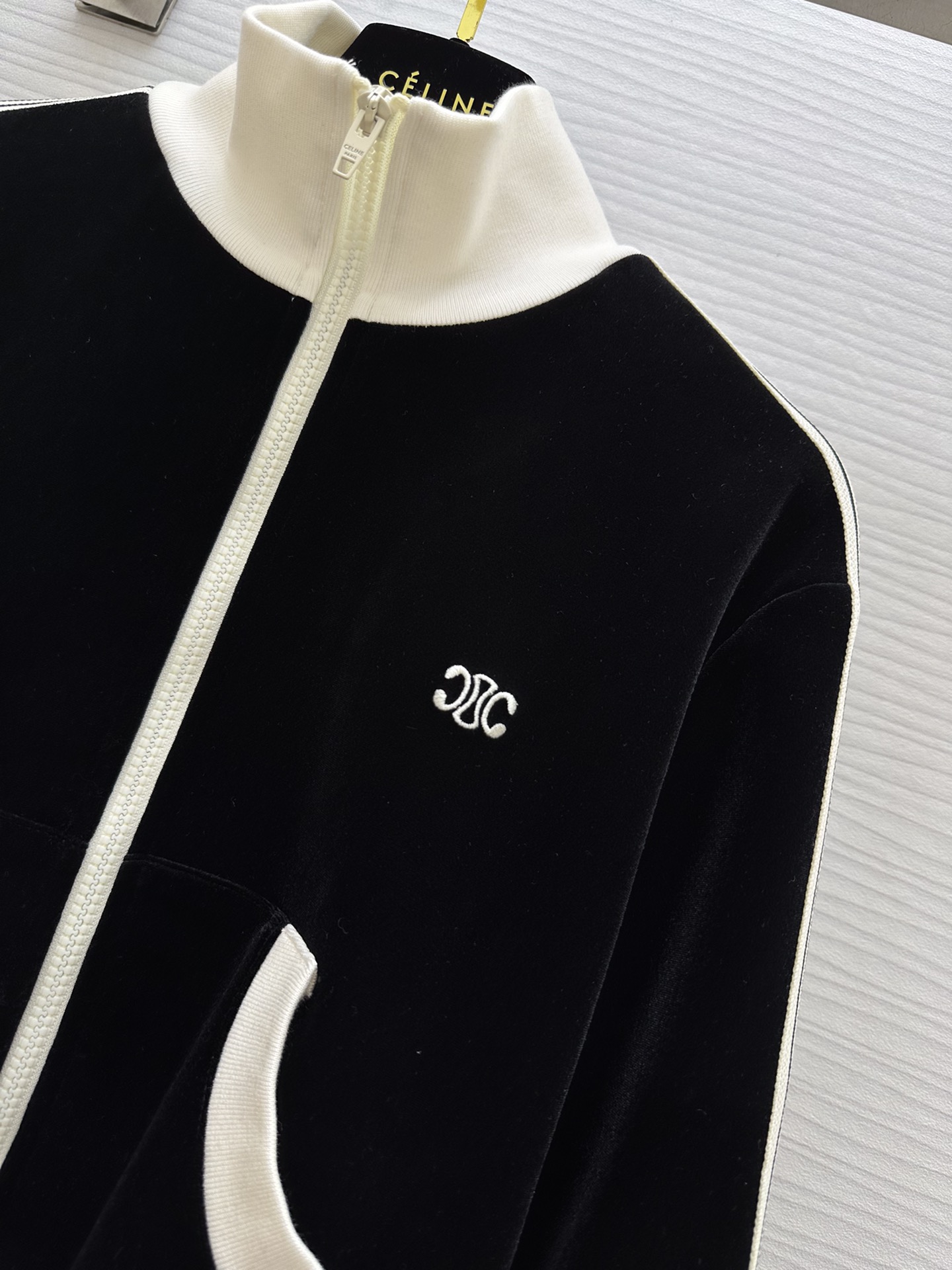 1705911411.0446GGfaURVEXs4 4_1707454575.jpg