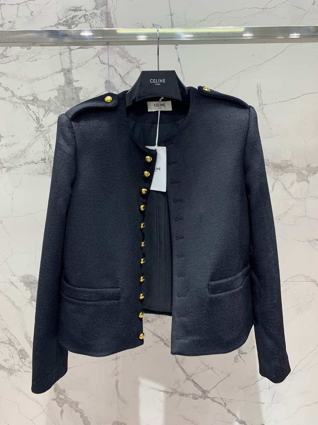 1705914458.1154KcIPyTsLiV646 1.jpg