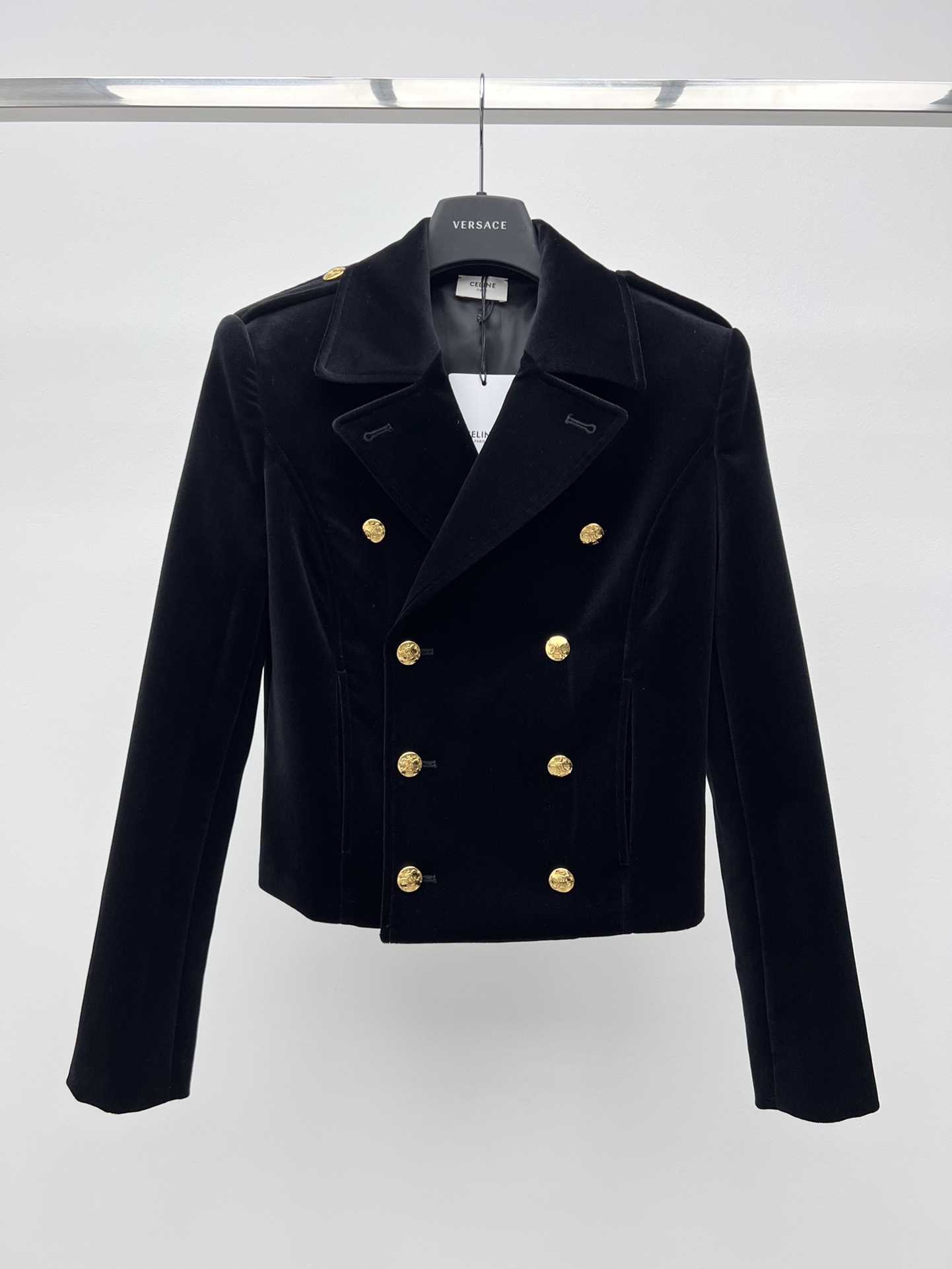 1705925670.2535fXVcAfjmJa4 536 3.jpg