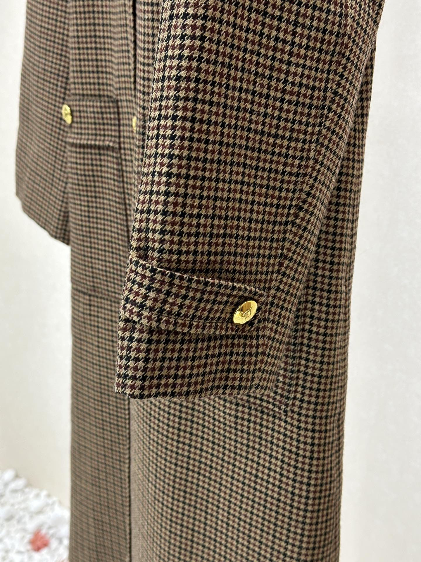 1705925835.9956CmFqgtMIuu7 496 7.jpg