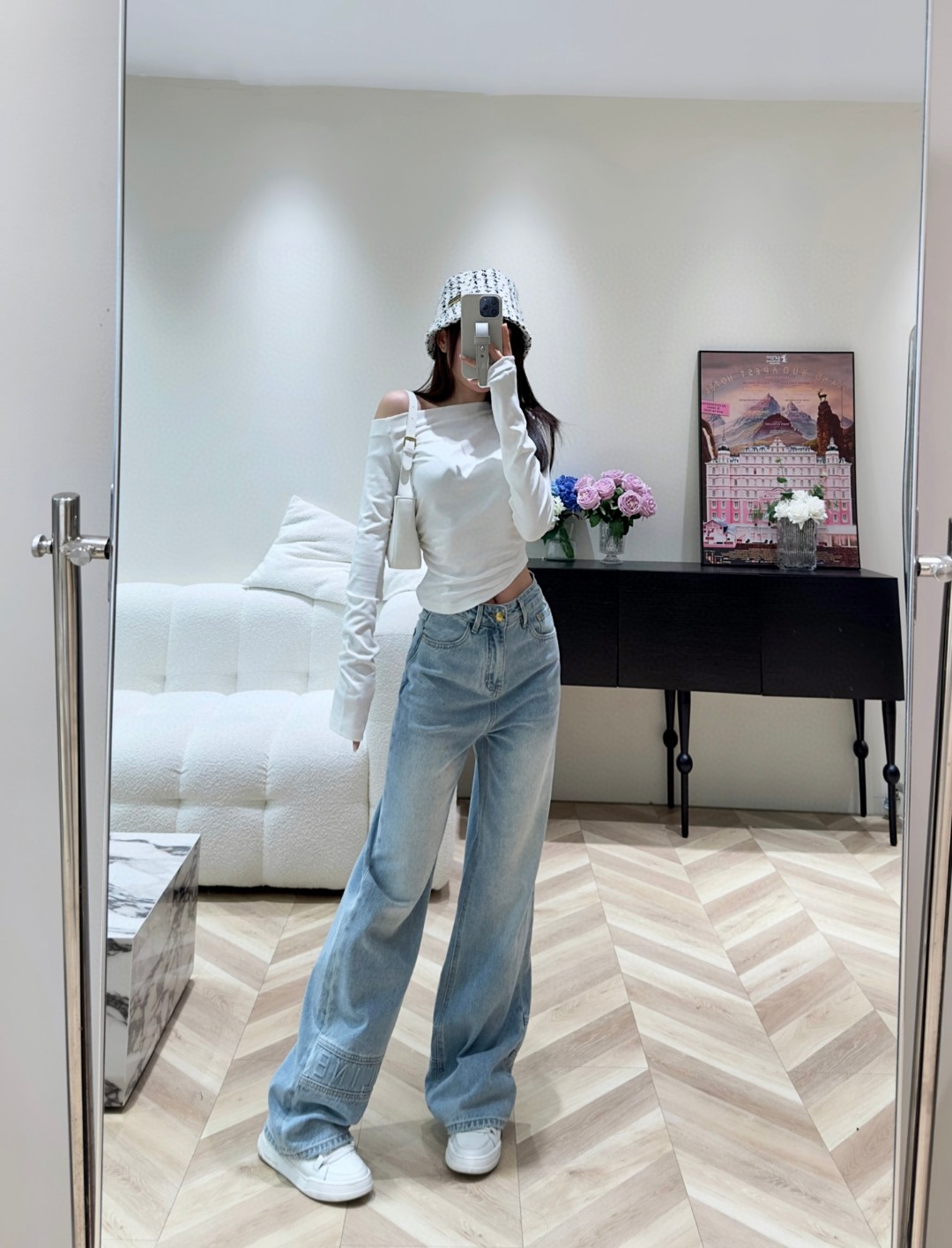 1705925878.5184AiHIfFgsAi8 216 8.jpg