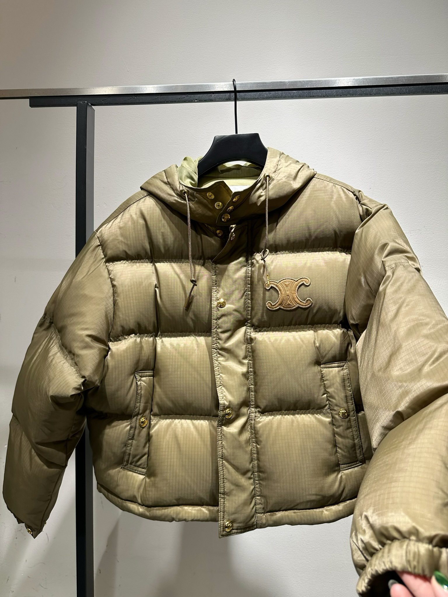 1705927281.9454emAKEmiDDX21 766 4.jpg