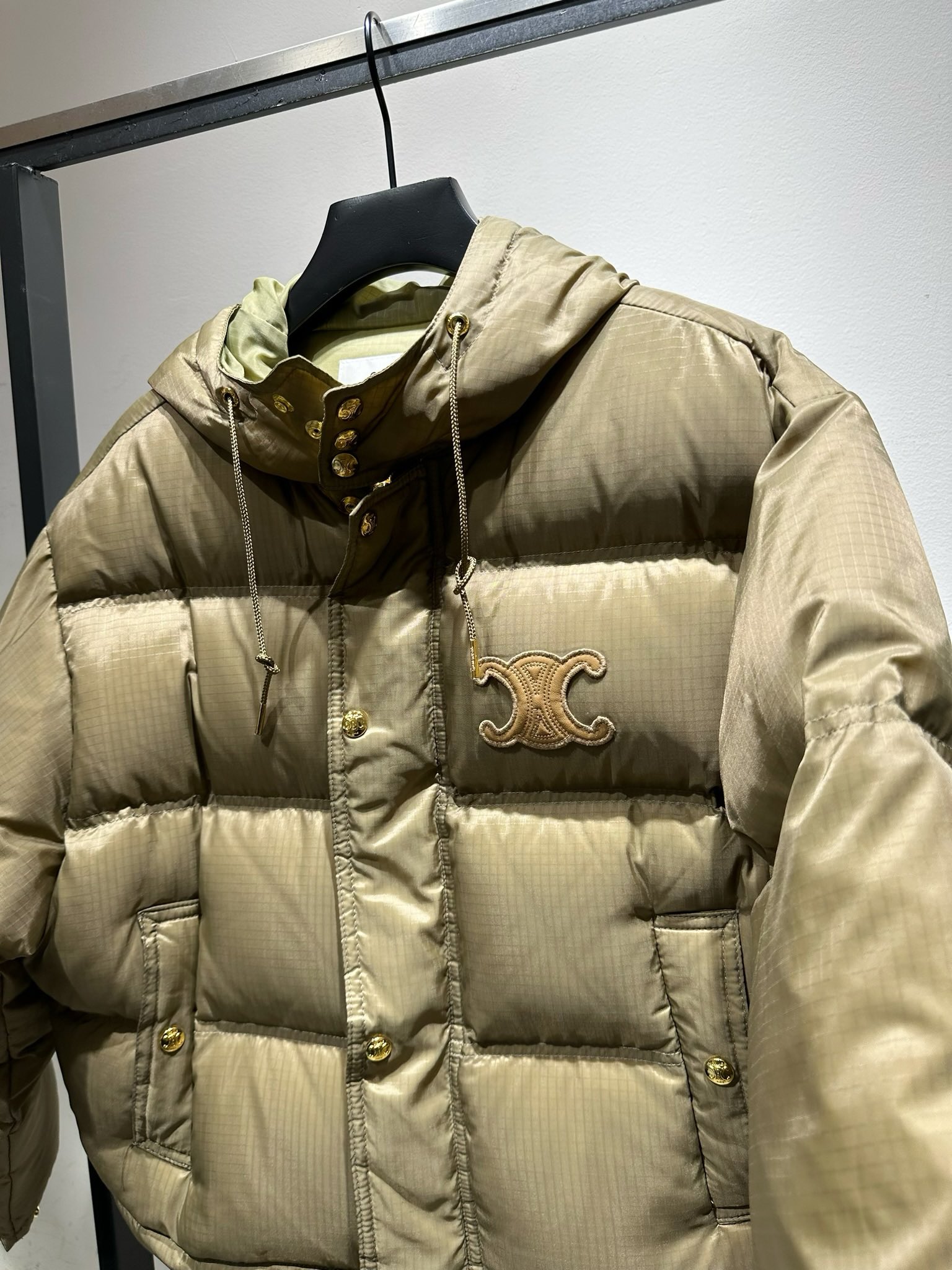 1705927281.9476wQiJaRpptN21 766 6.jpg