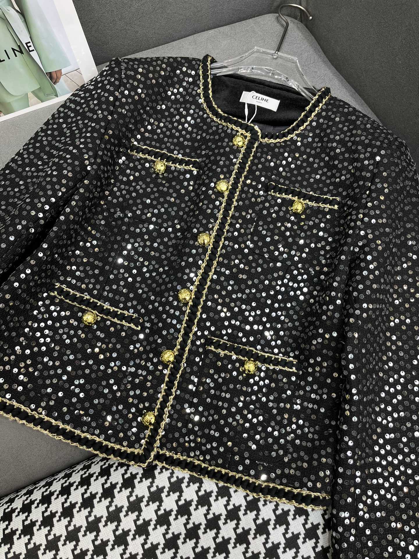 1705927586.333yTCFZQKegY26 356 1.jpg