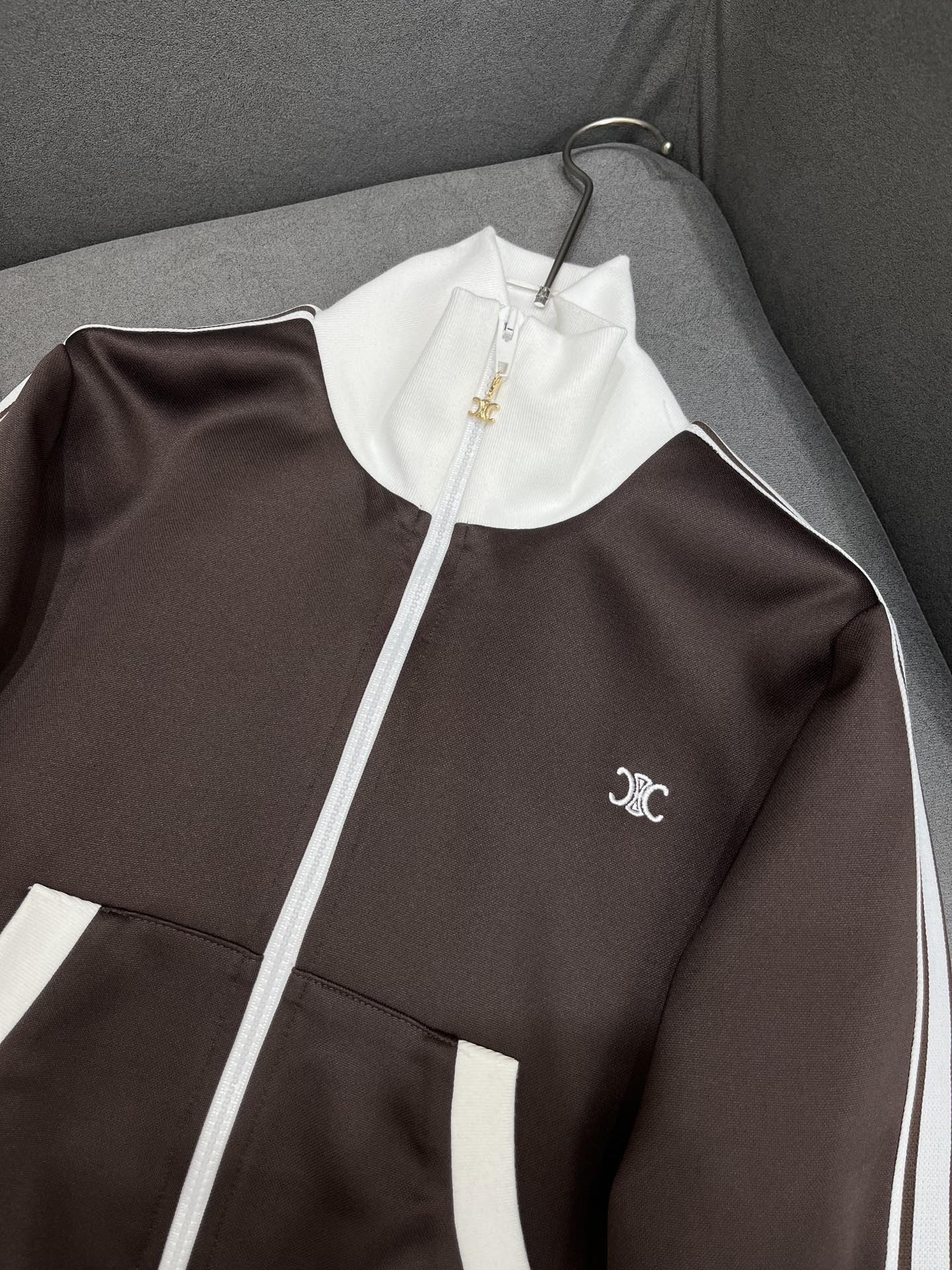 1705927704.6058afxdtMjaeV28 286 5.jpg