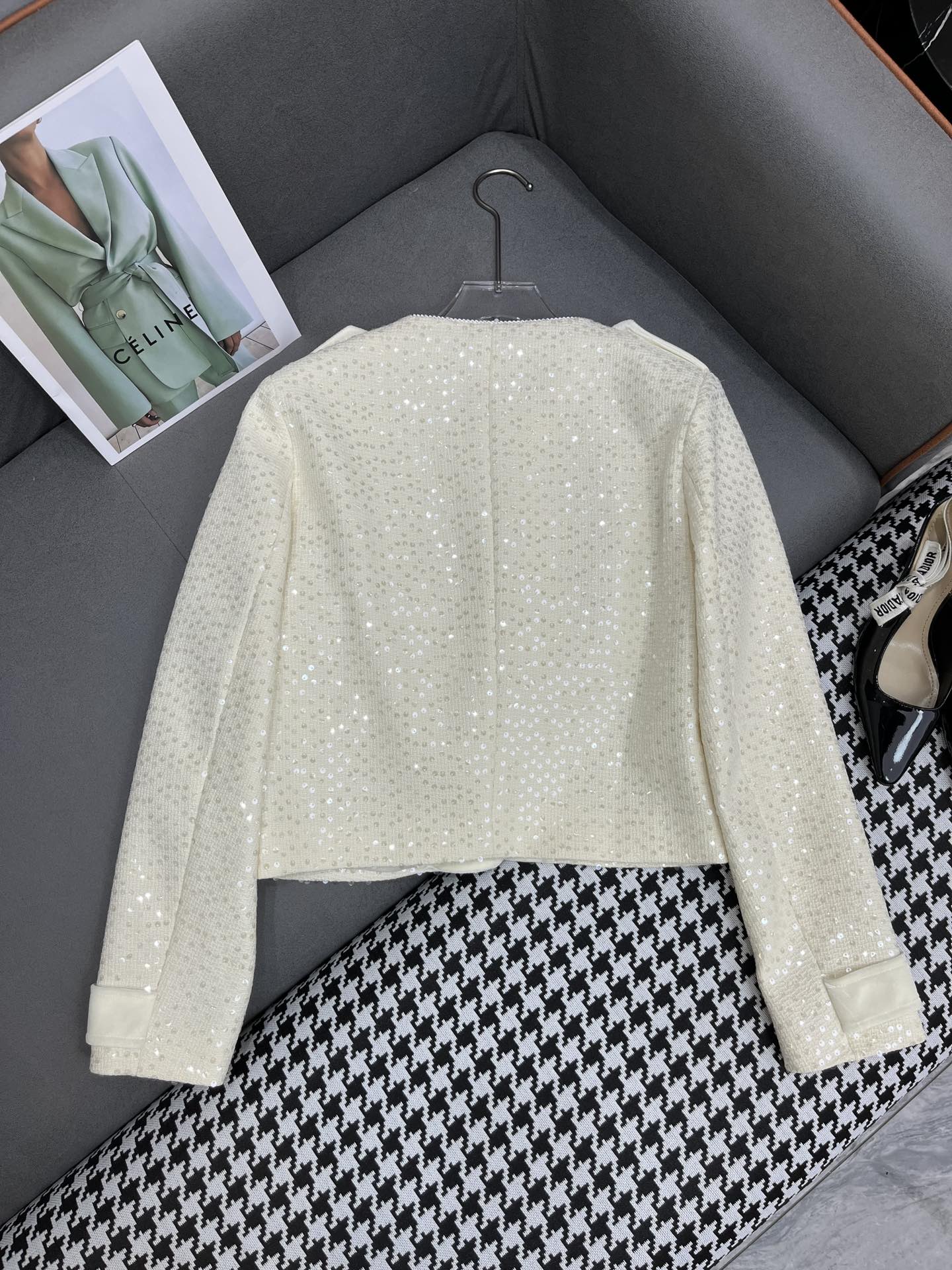 1705927985.3011aYGjbNEcyv32 346 3.jpg