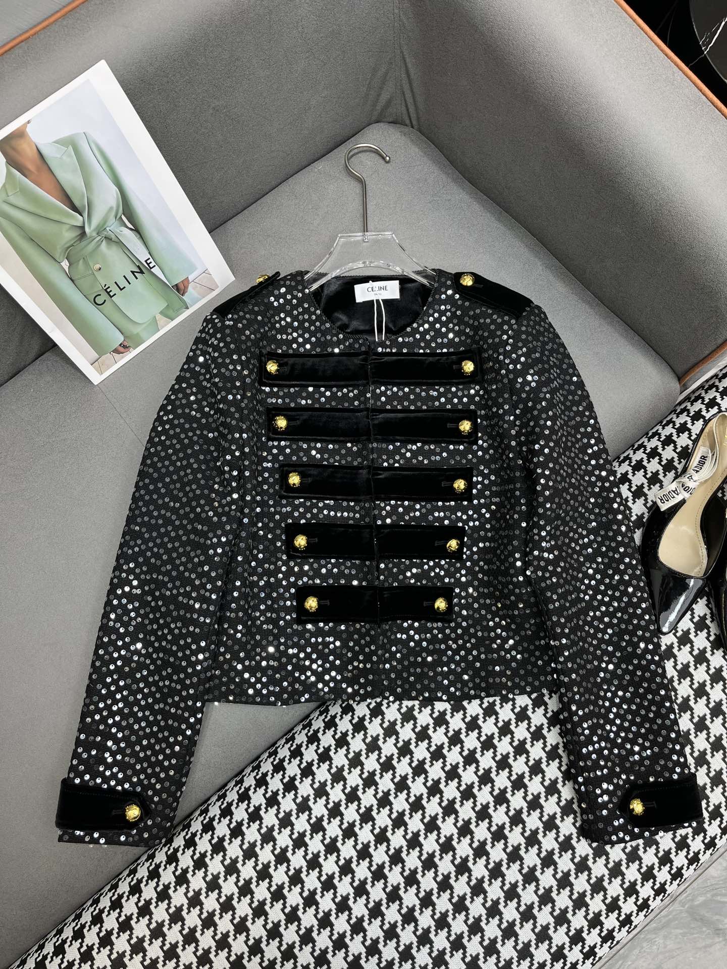 1705928055.4661CRgBZjBsvx1 346 1.jpg