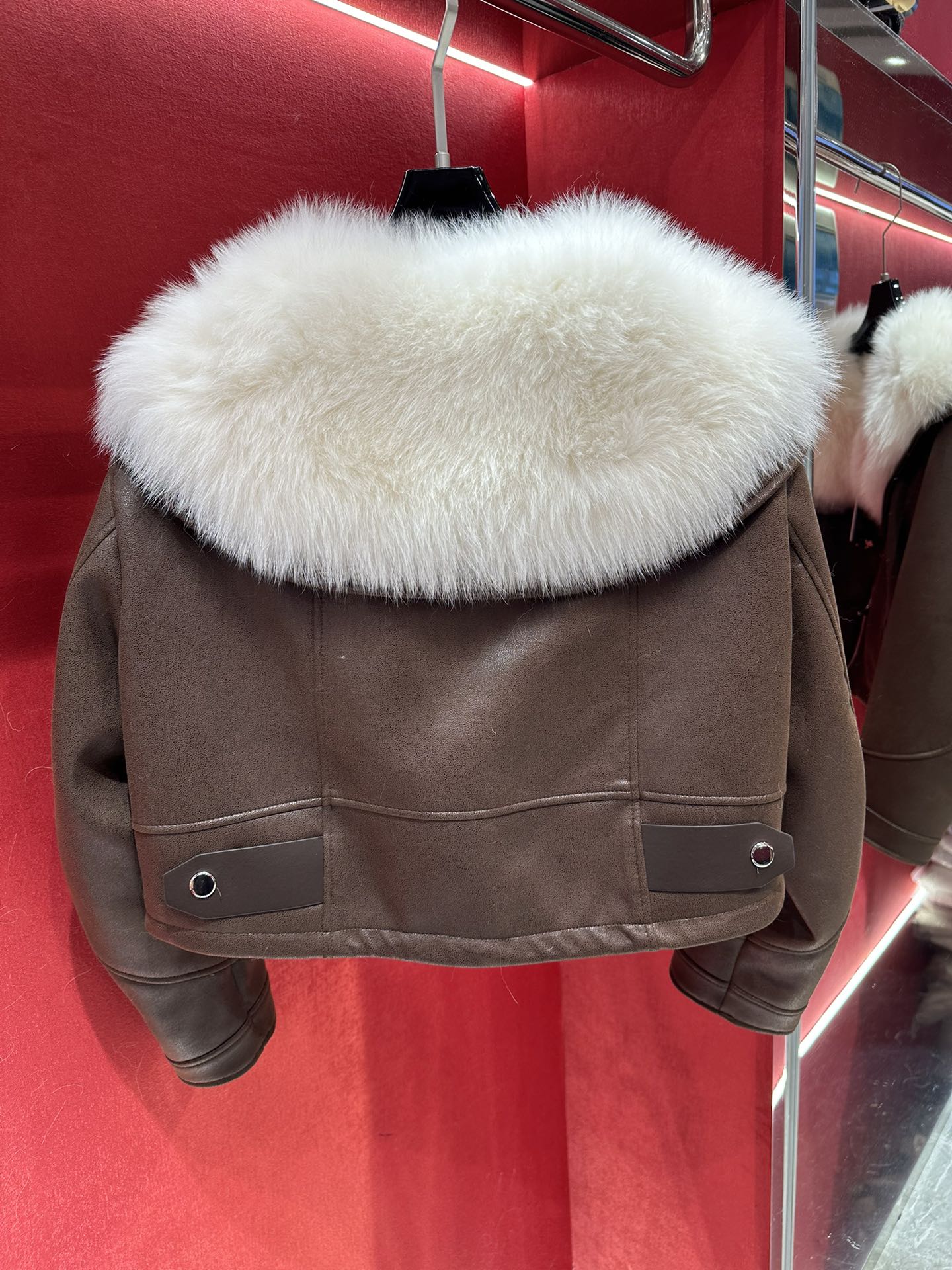 1705928889.4739RnfbQMBXeH48 806 2.jpg