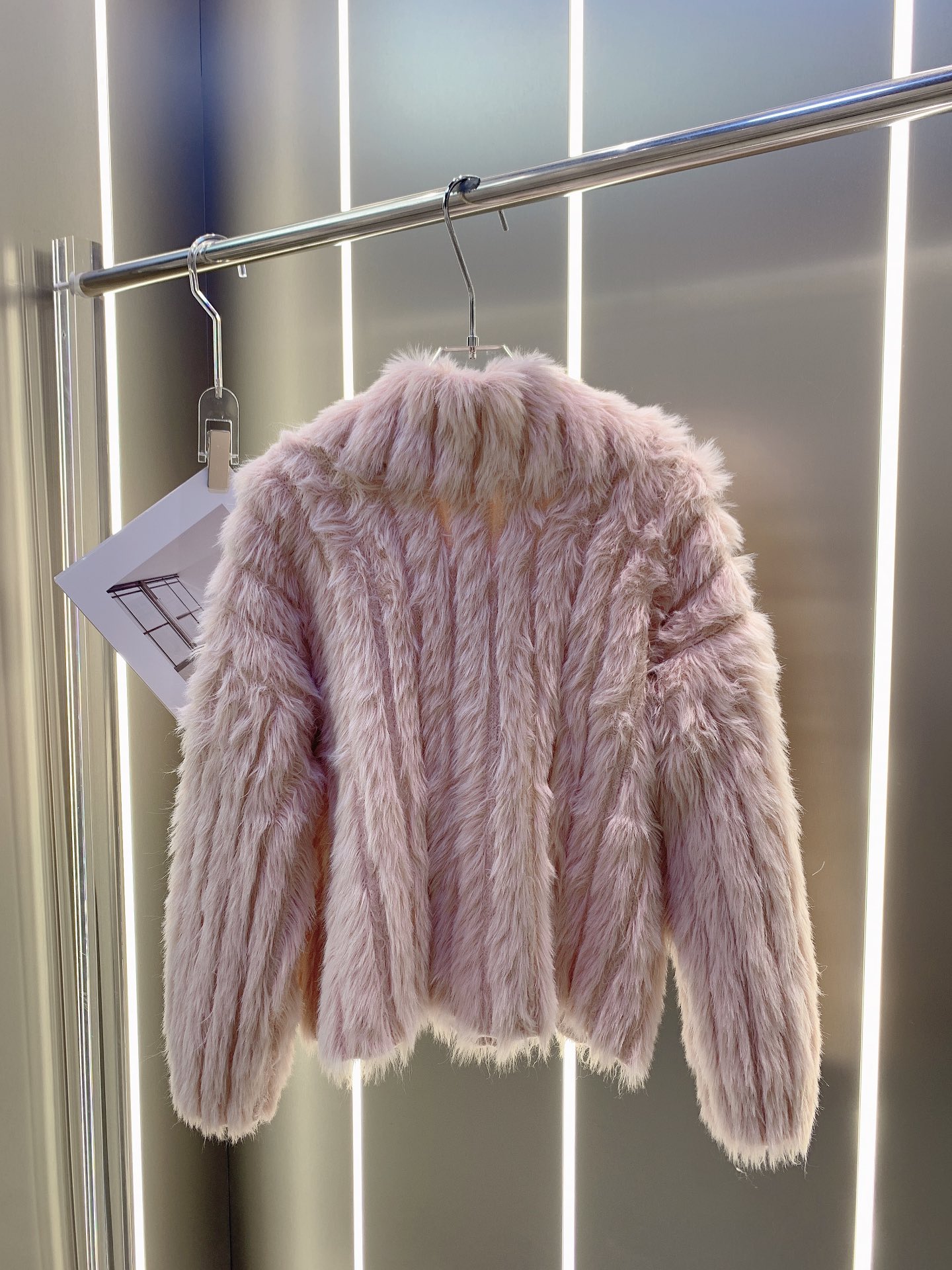 1705929070.8768HmkUlzMJdU1 556 3.jpg