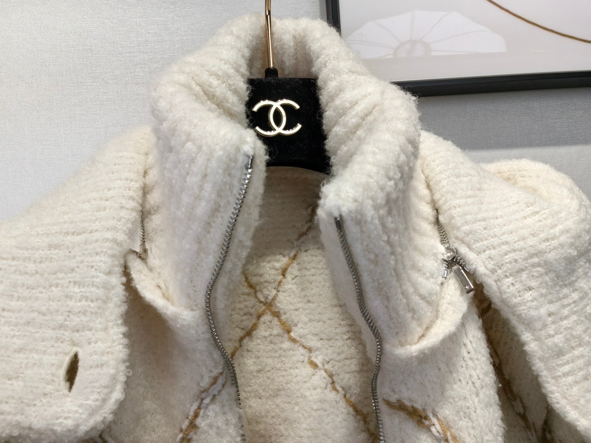 1706102100.497dnOdcQilUv46 846 3.jpg