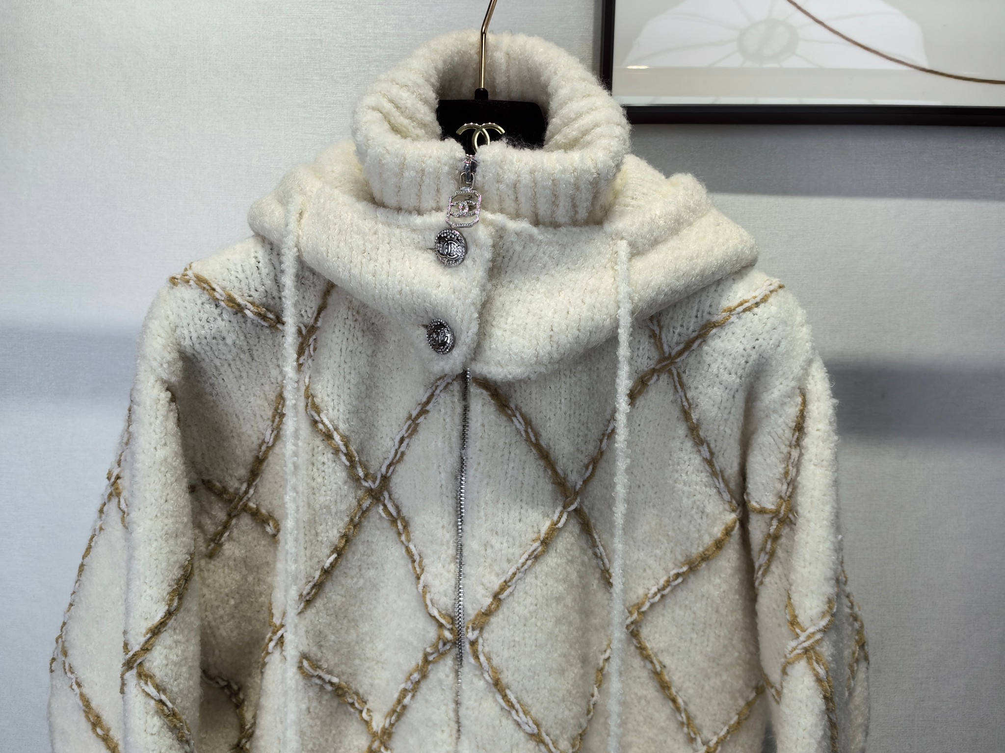 1706102100.52TEfvbvYCnR46 846 7.jpg