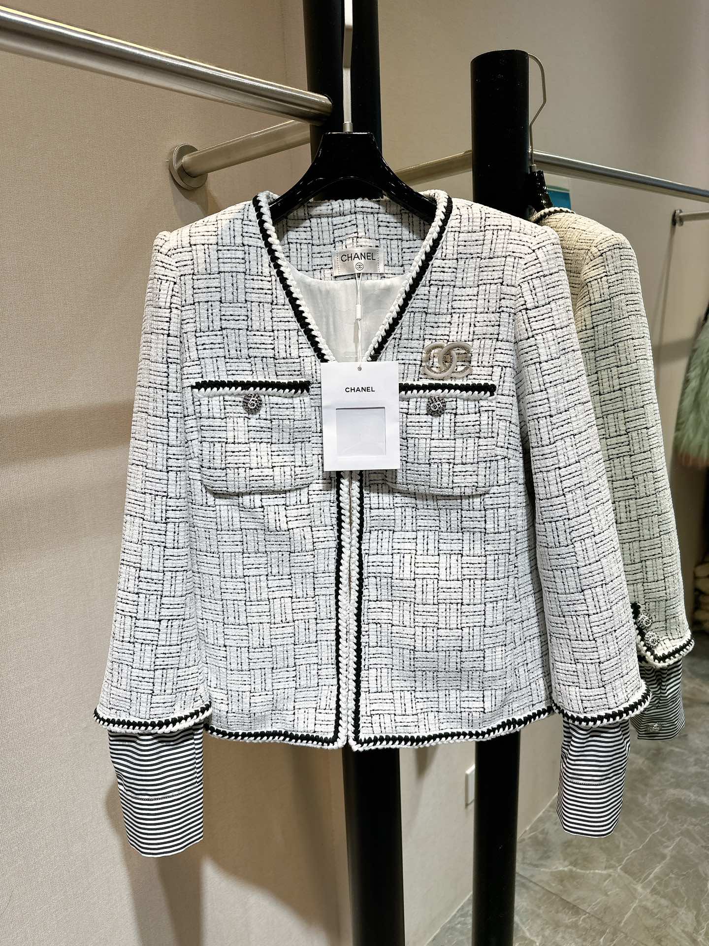 1706258337.3967FQUPruyFtt55 466 1.jpg