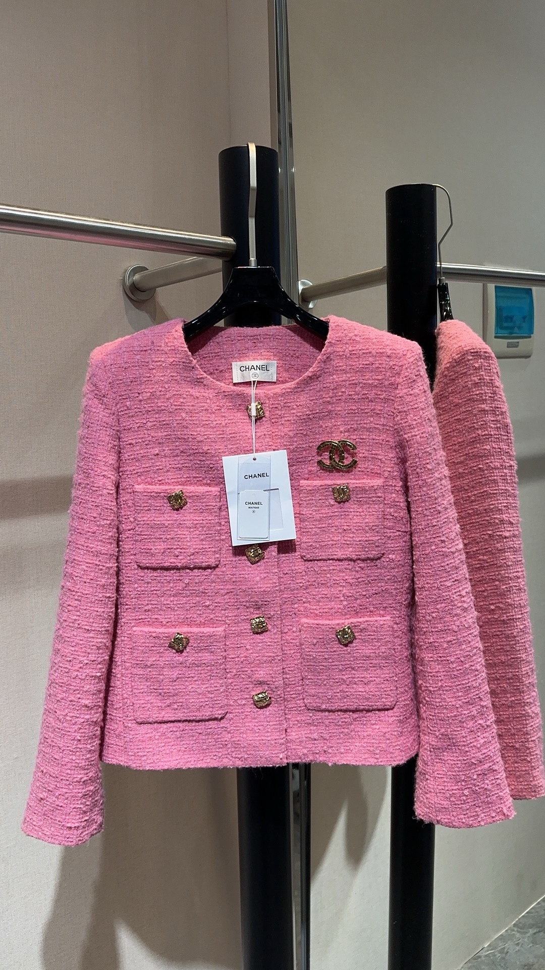 1706258476.1693kzaNabcKvx58 426 1.jpg