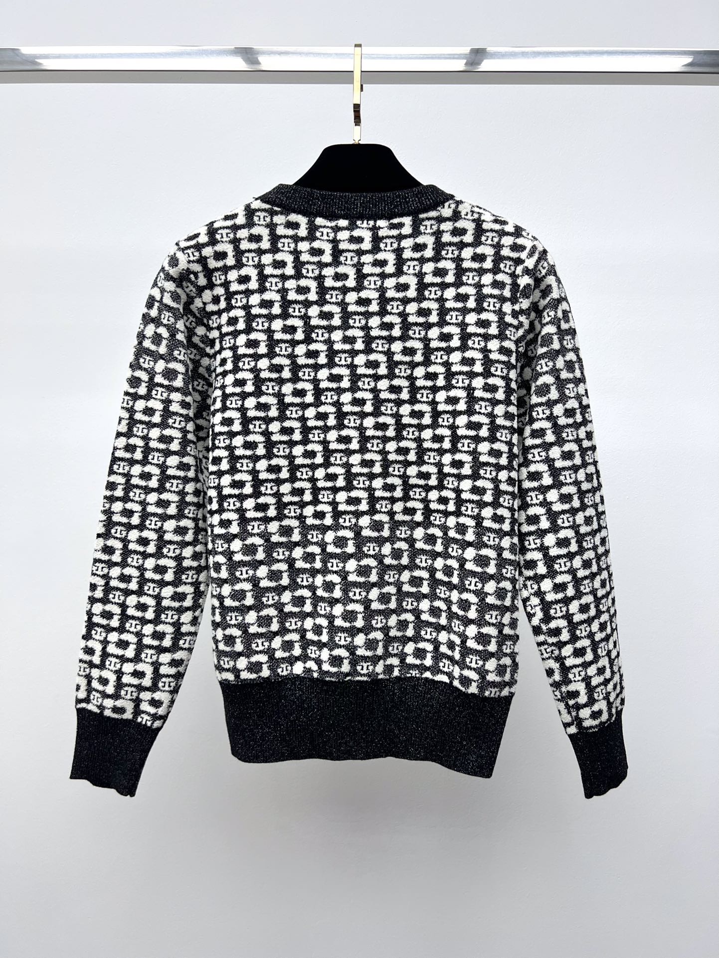 1706265306.3109bbyhiIKxzs72 296 4.jpg