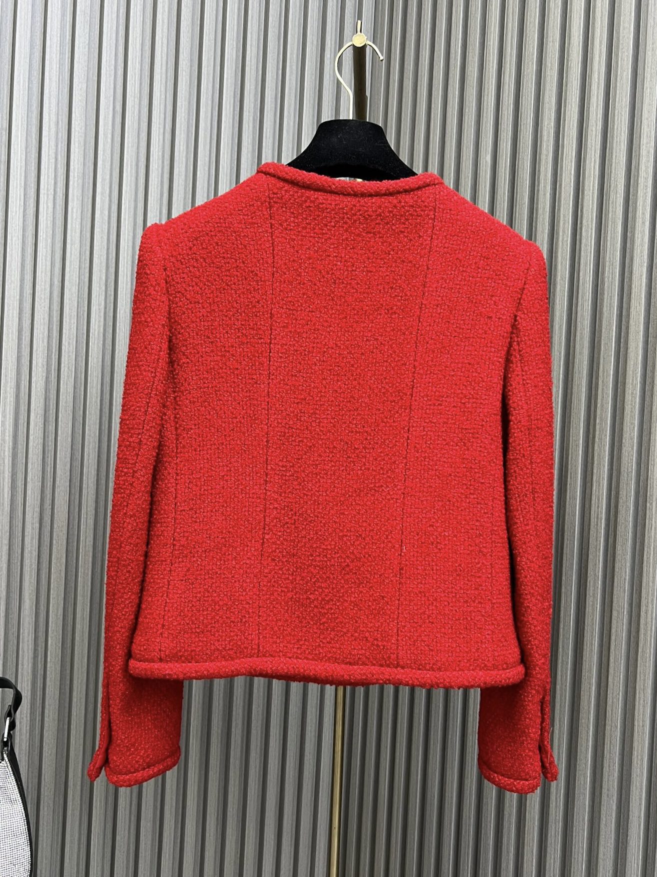 1706265591.5625qkrOClEmle76 466 4.jpg