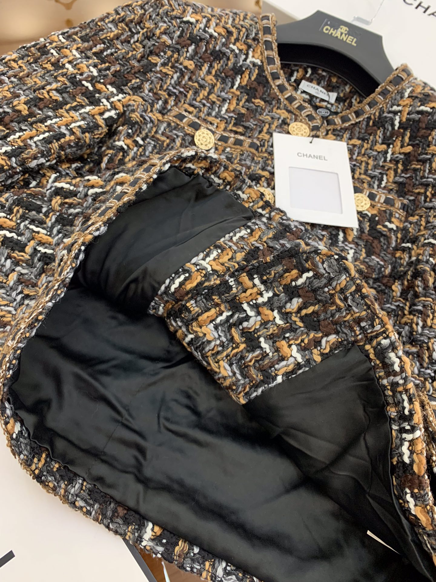 1706266923.601BVhlDeSCGh88 336 3.jpg