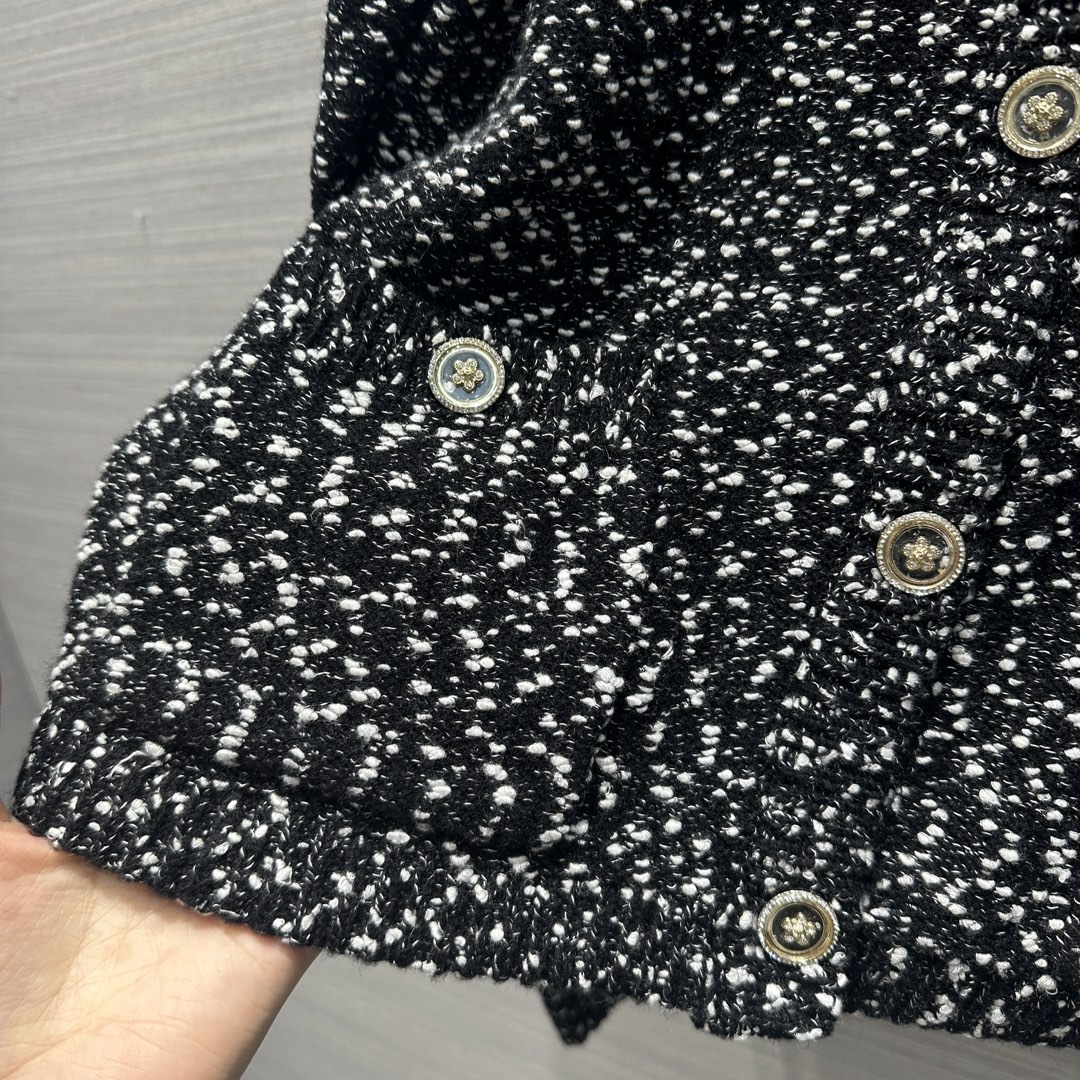 1707294095.0592uTddlVyLIZ23 320 3.jpg