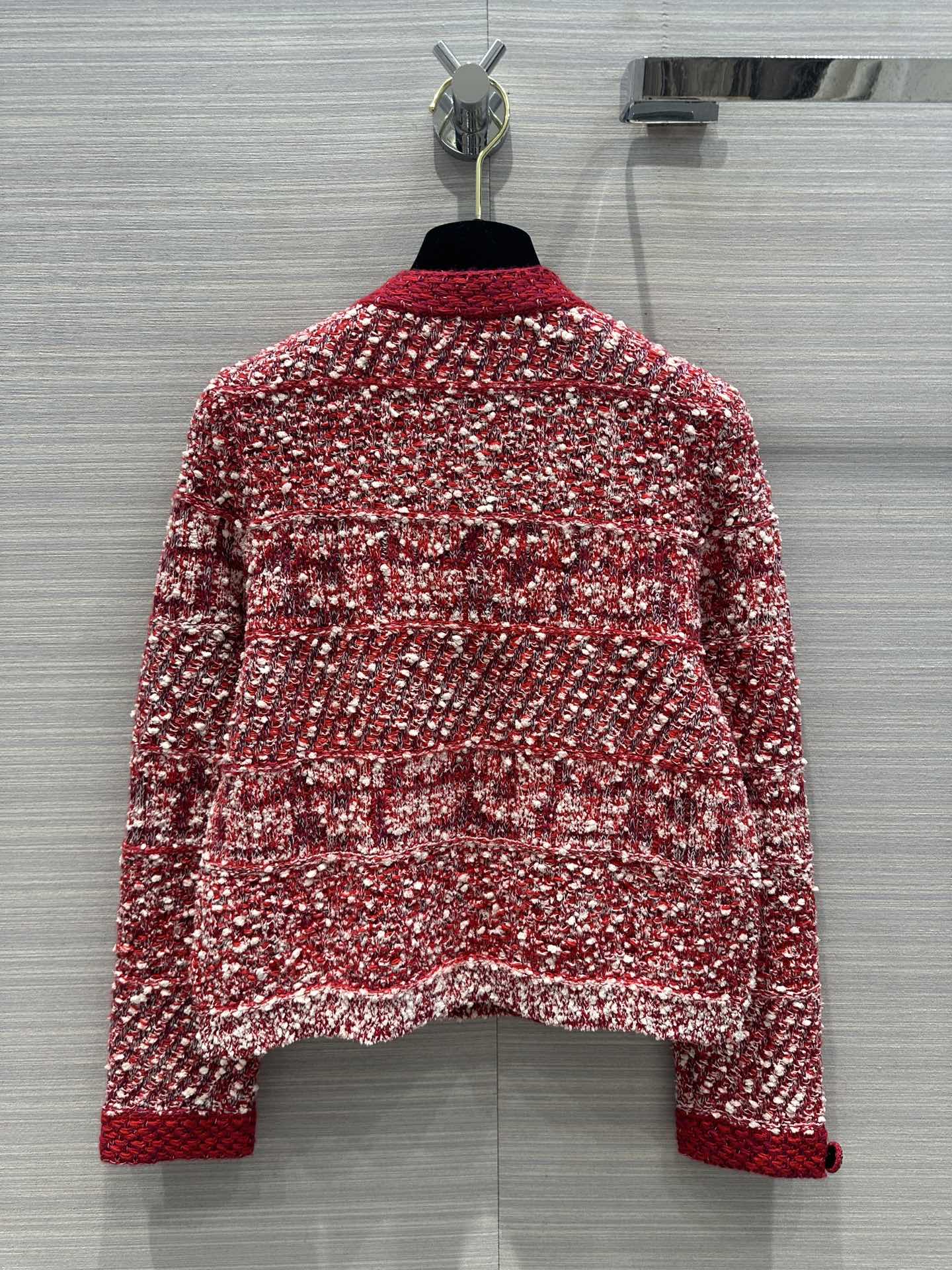 1707294132.178BiIlcLoOHI24 390 9.jpg