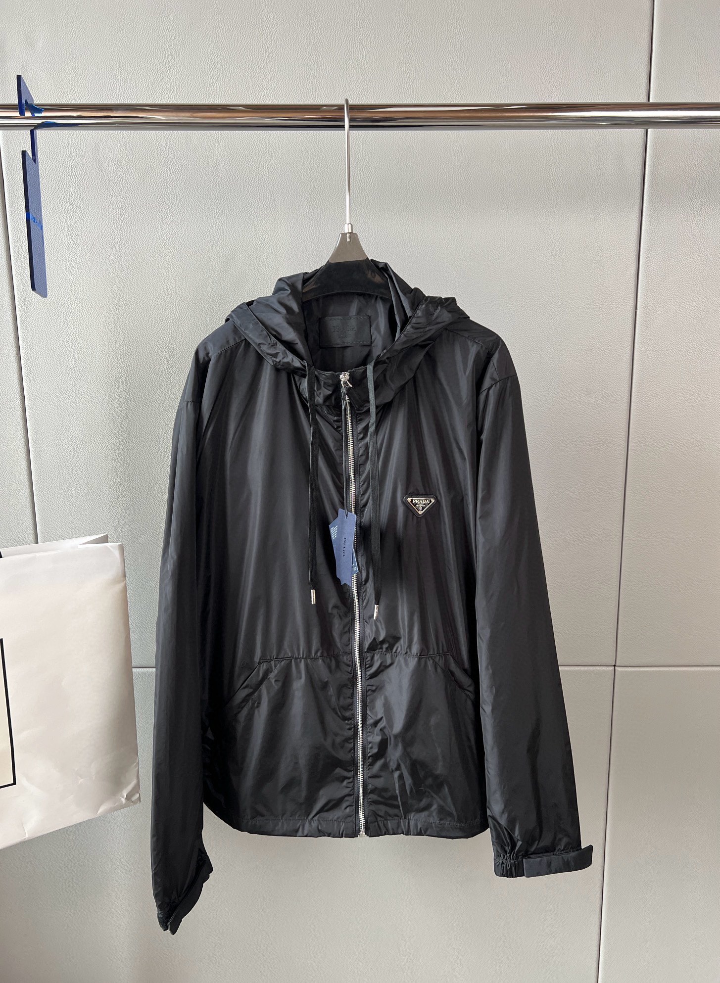 1707801860.1128gqpRCAUiLP22 360 1.jpg