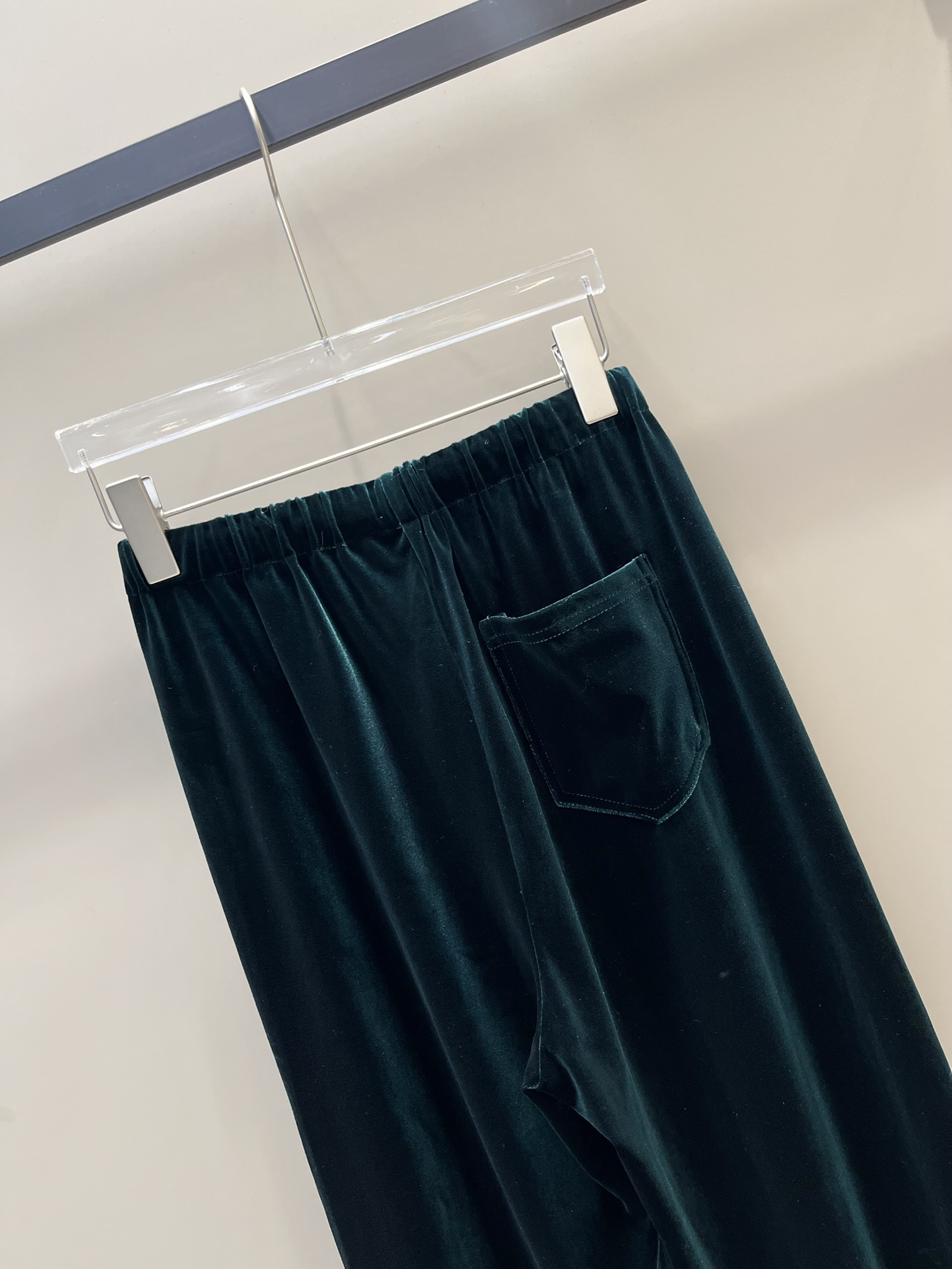 1707973980.2095eWDzRRNyvk1 340 2.jpg