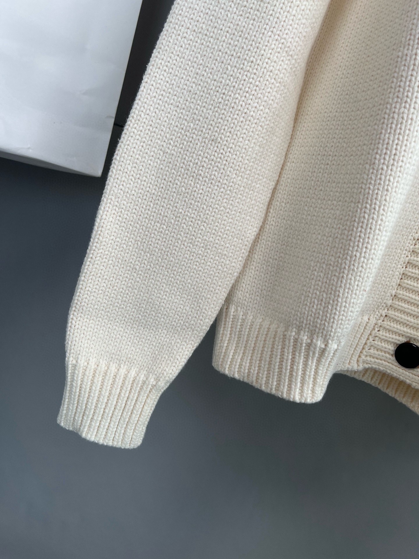 1707974775.6028YnydxCoCNw19 320 4.jpg