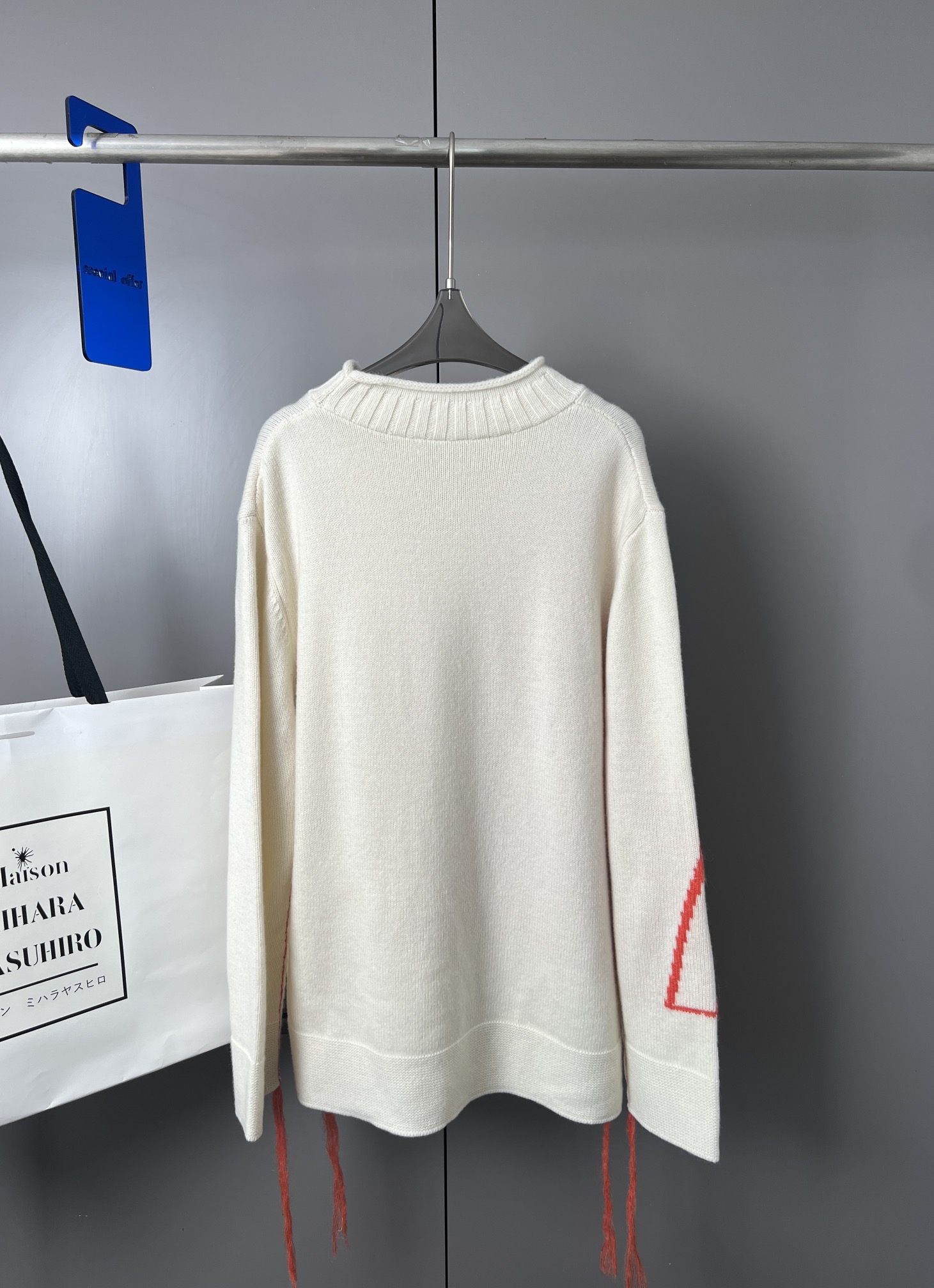 1708320040.4699HzCbgJbVDP28 370 3.jpg