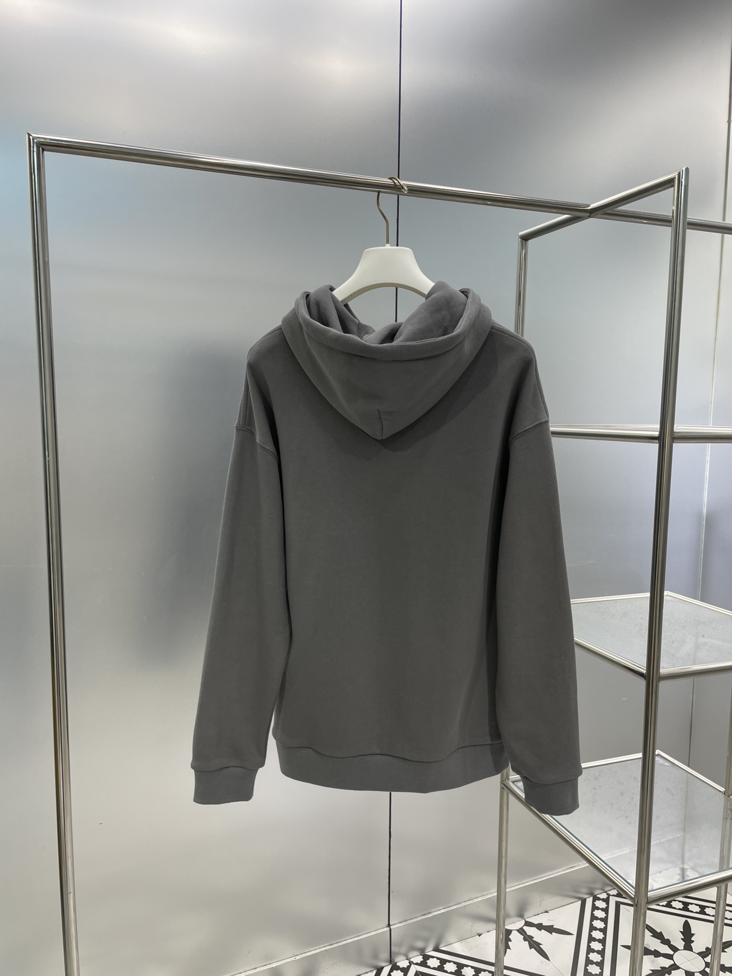 1708344488.6358xAvWTxBLjR18 320 4.jpg