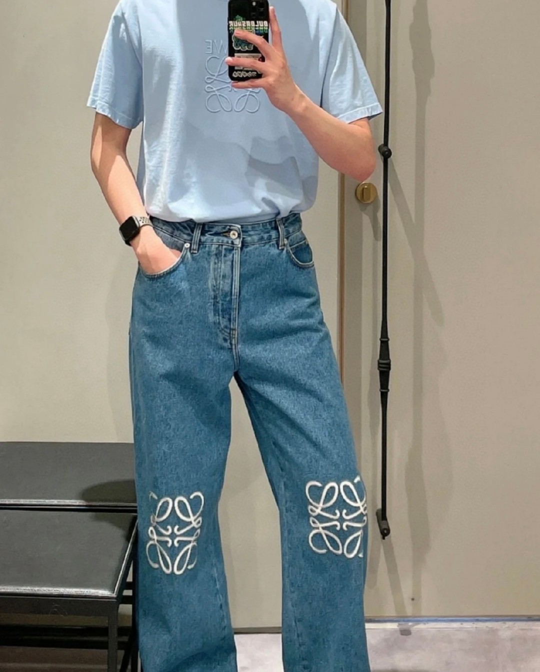 1708488752.4116bQAaVjUlNw28 320 5.jpg