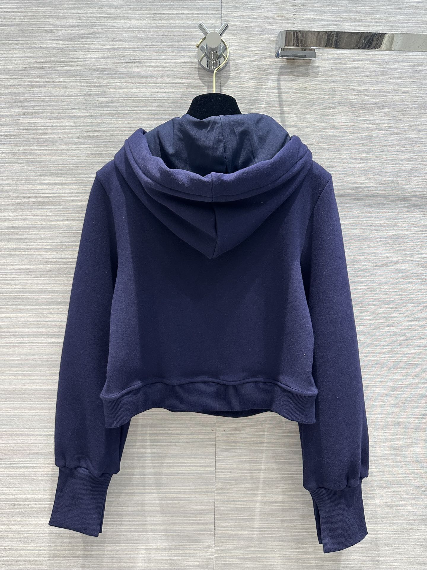 1708935060.3744IlgKIuHFqh35 270 8.jpg