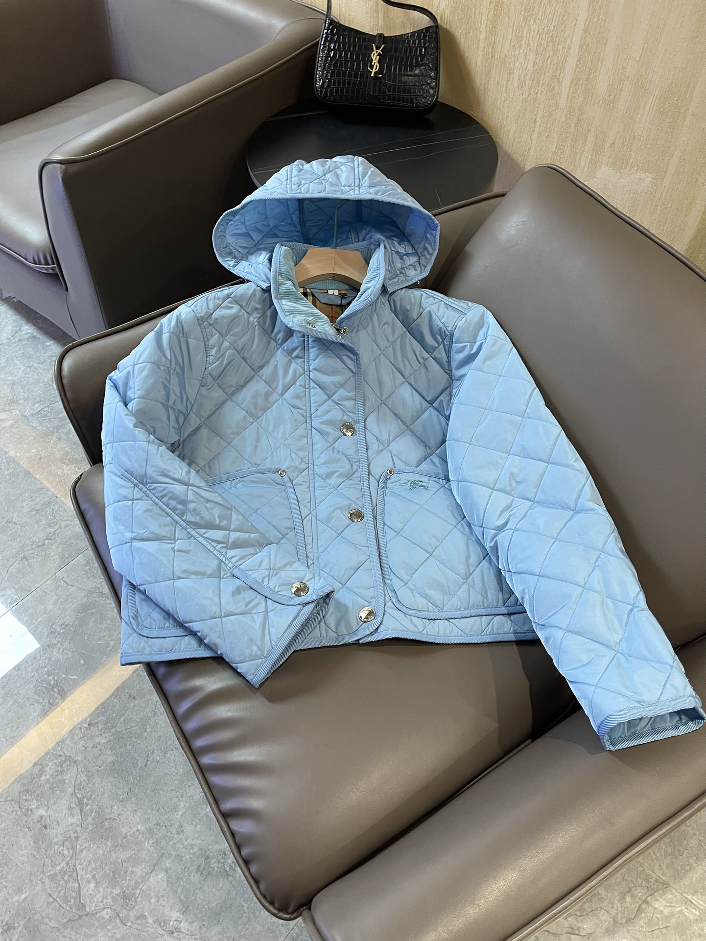 1709526700.7648bcUUafjieJ16 440 1.jpg