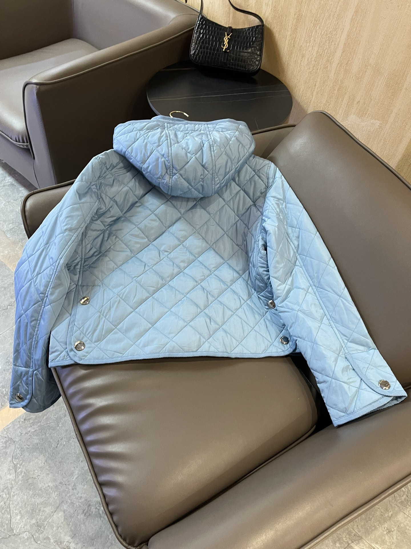 1709526700.7719SFHnwTsVqO16 440 9.jpg