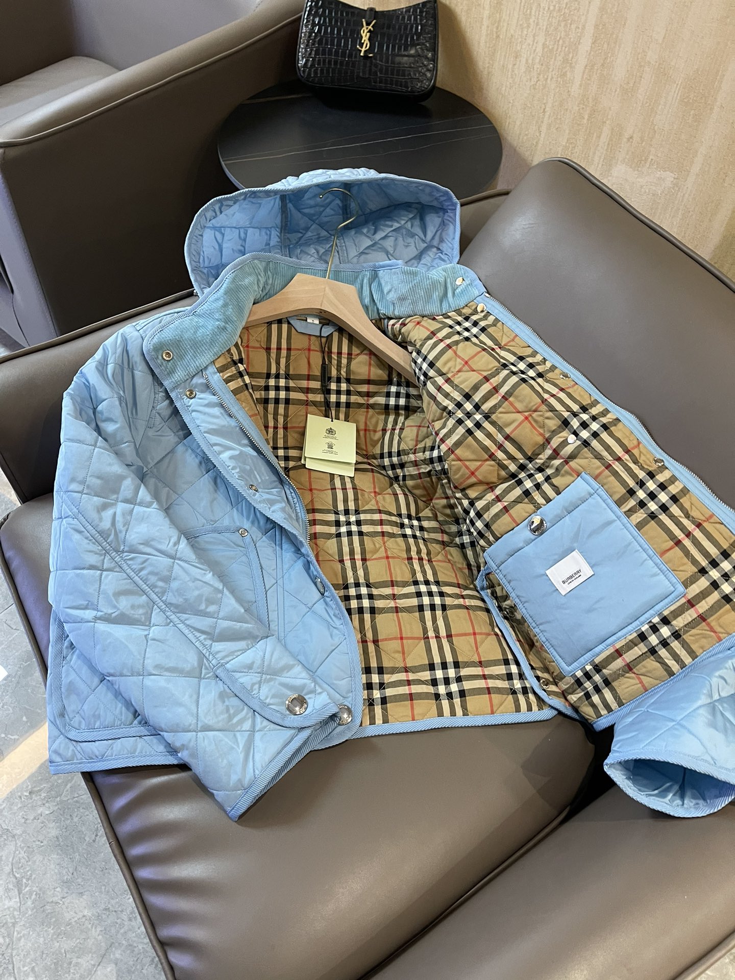 1709526700.771wllsXmcvnC16 440 8.jpg