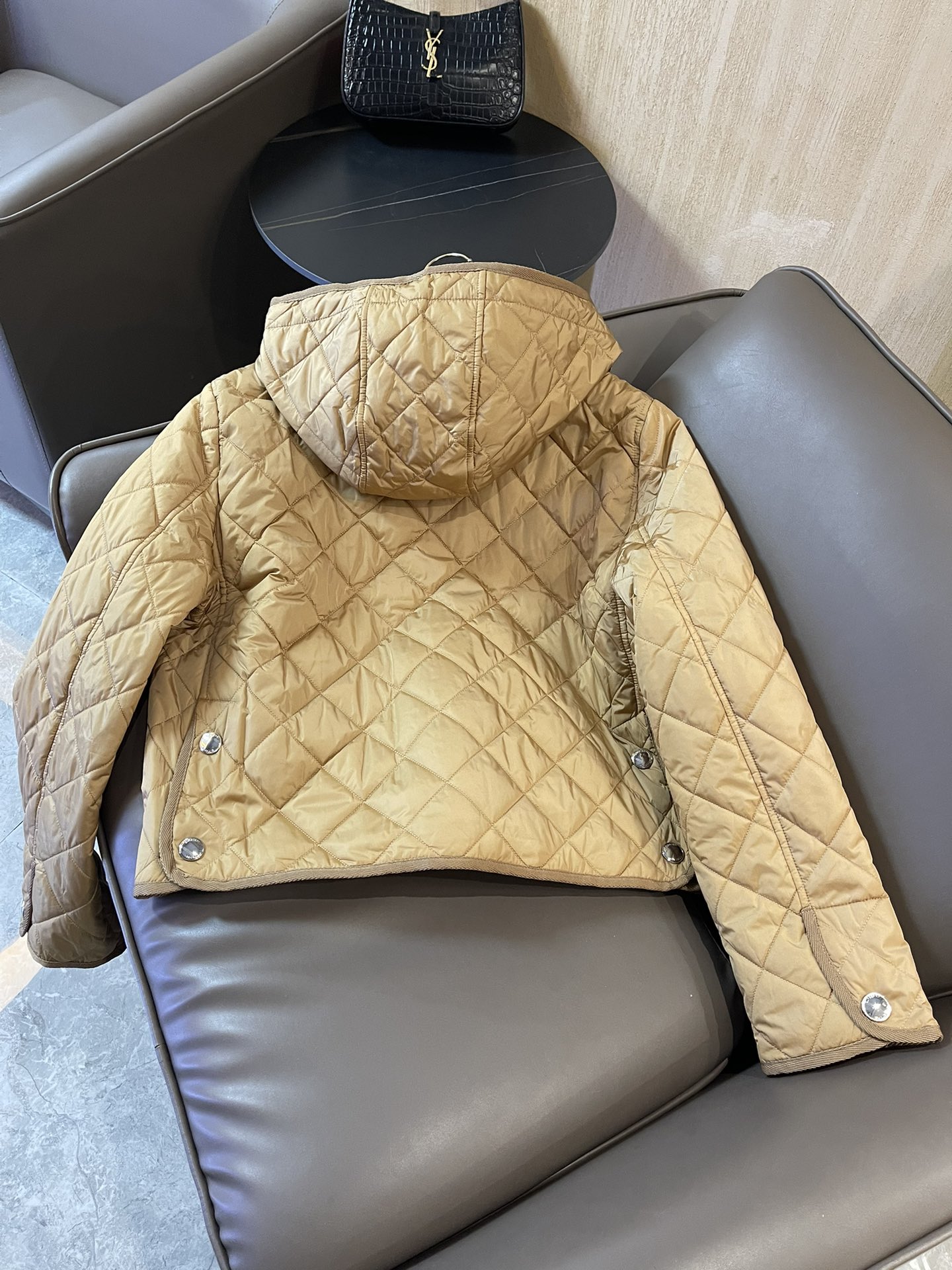 1709526766.3225wdWOHBWwcH18 440 5.jpg