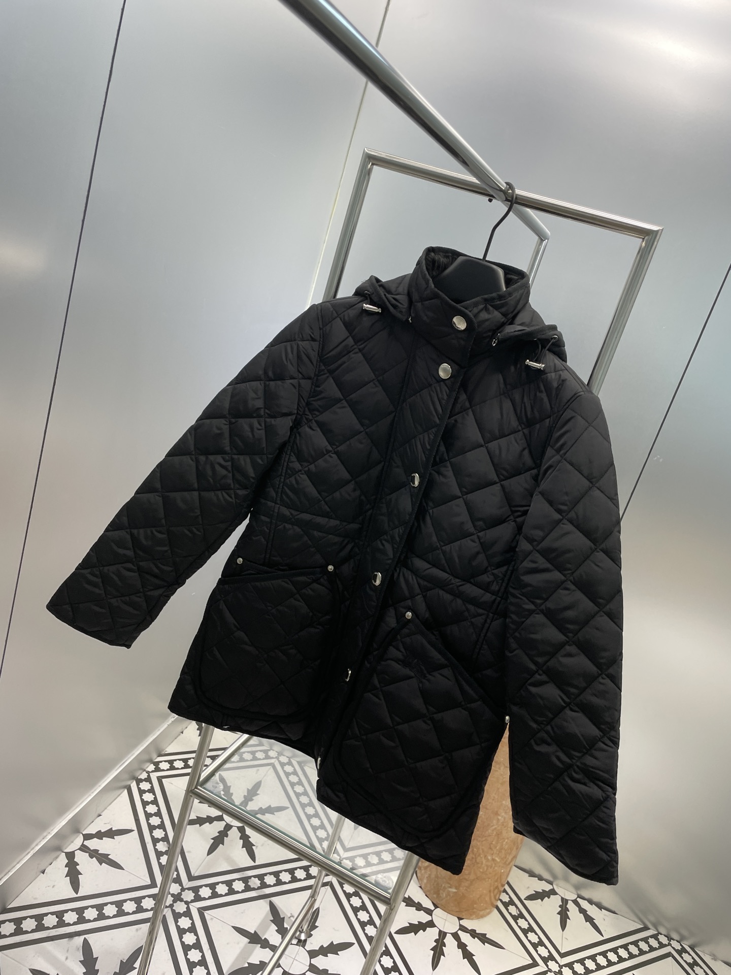 1709526902.7845qPqbTdstEe22 510 8.jpg