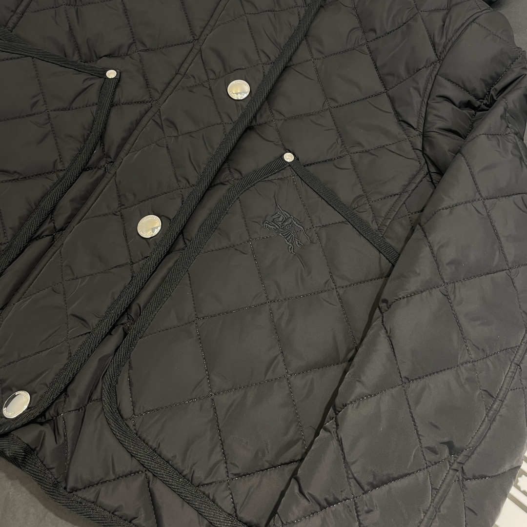 1709526957.0627fXLxAIpvcc24 480 4.jpg