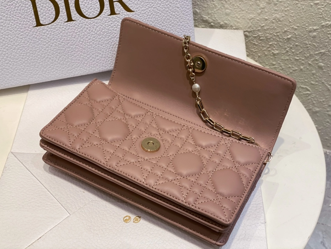 1709627802.0095qERxWZrmxR1 3.png