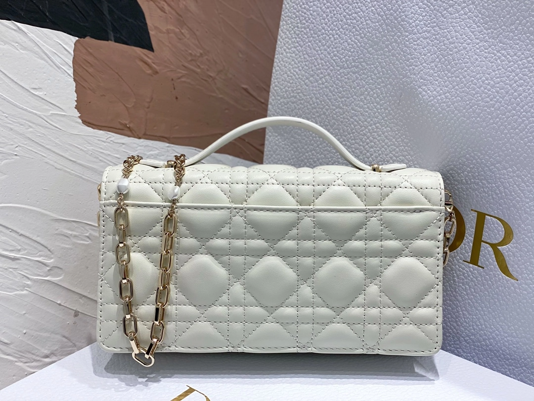 1709627874.4124aUxrdQACrY3 5.png