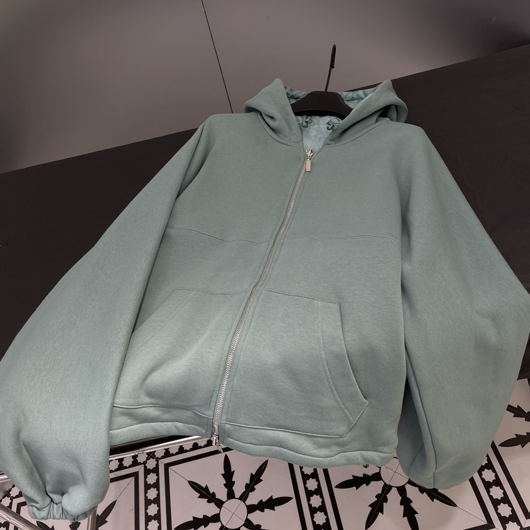 1710397328.6374oBTPEPNuiX10 320 8.jpg