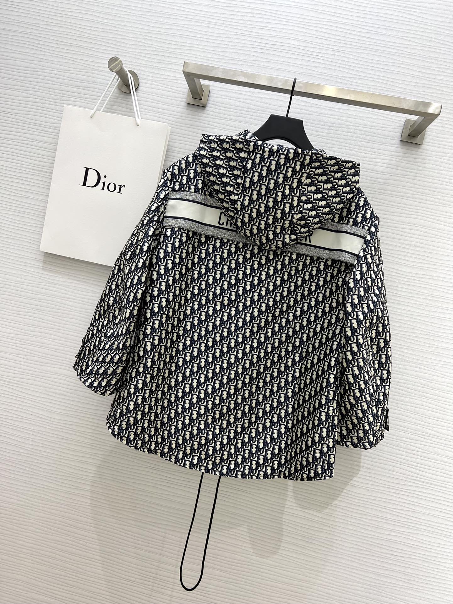 1710491845.7521WXlmWEiuUK3 420 5_1742218947.jpg