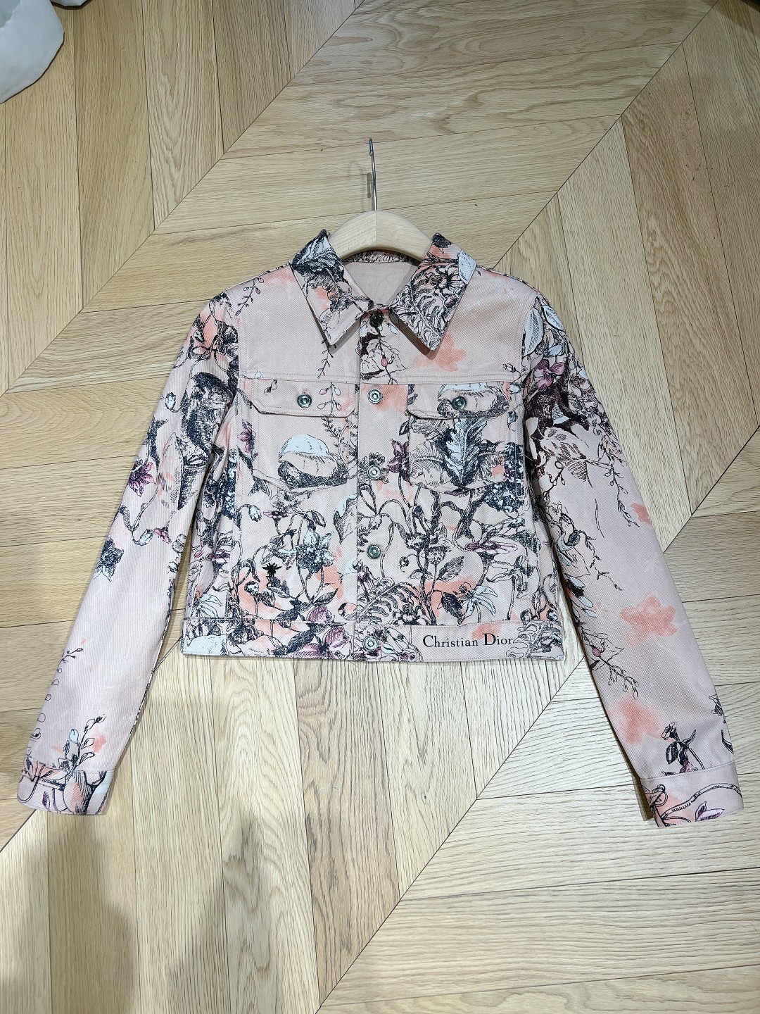 1710492979.803XsSXhZdJZz23 380 4.jpg