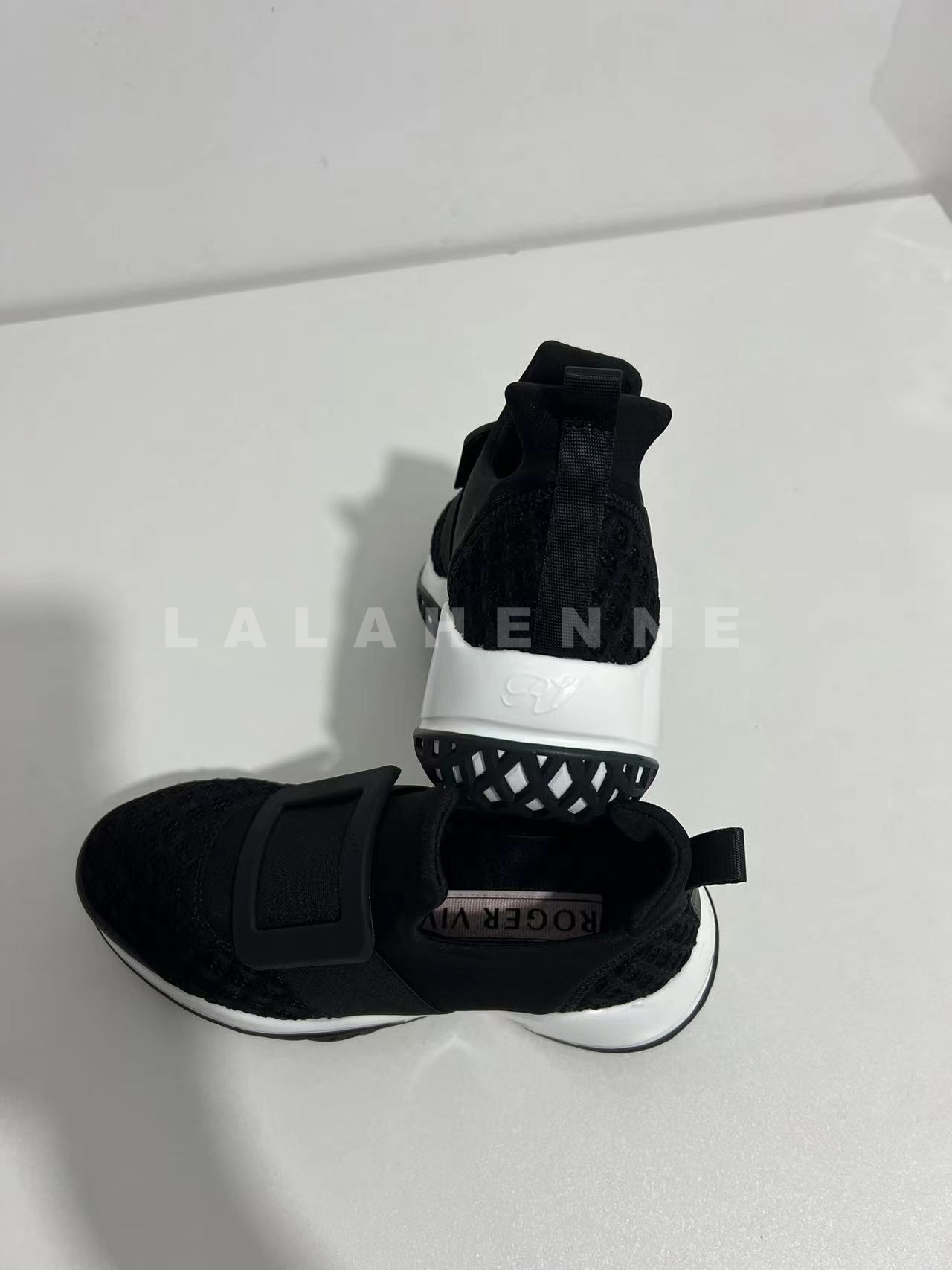 1711084463.108ZeoeBZydRP 5.jpg