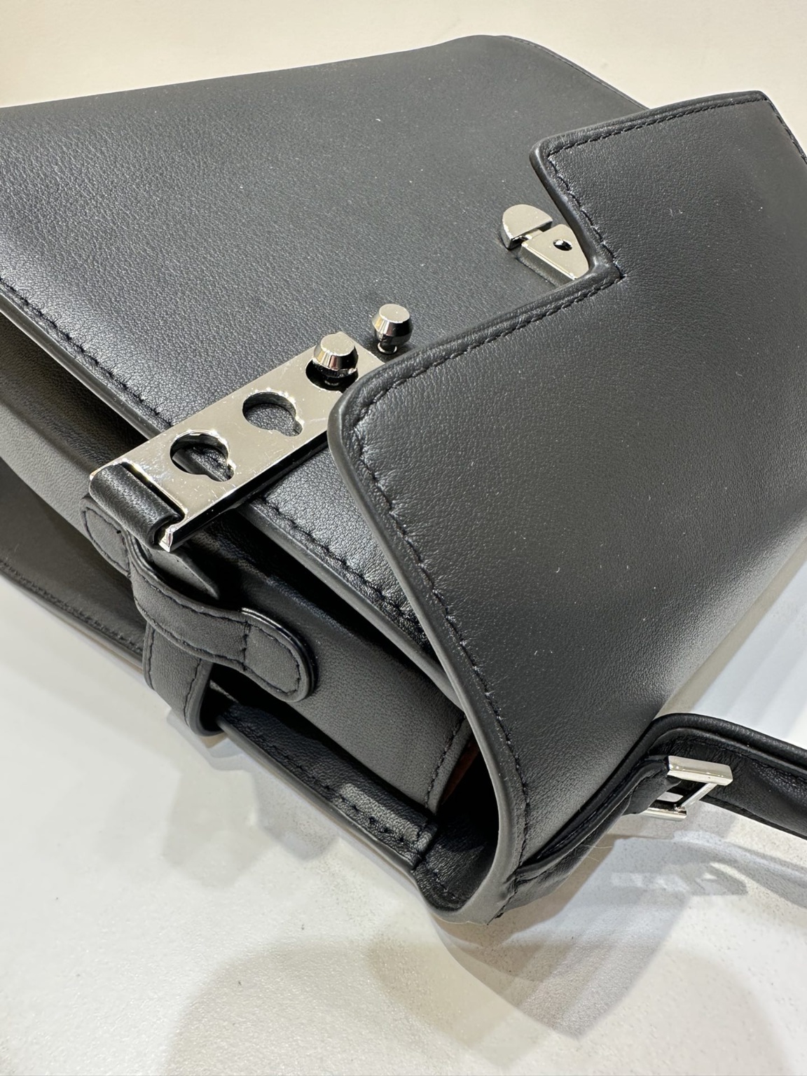 1711864132.959HbZltQAUhO4 6.jpg