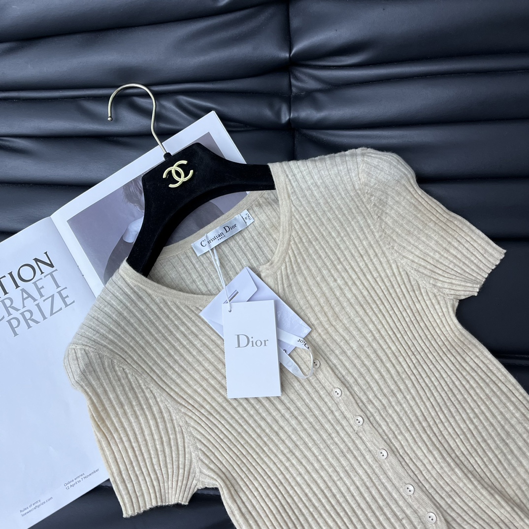 1712818681.404dsgPKmDLAS3 220 2.jpg