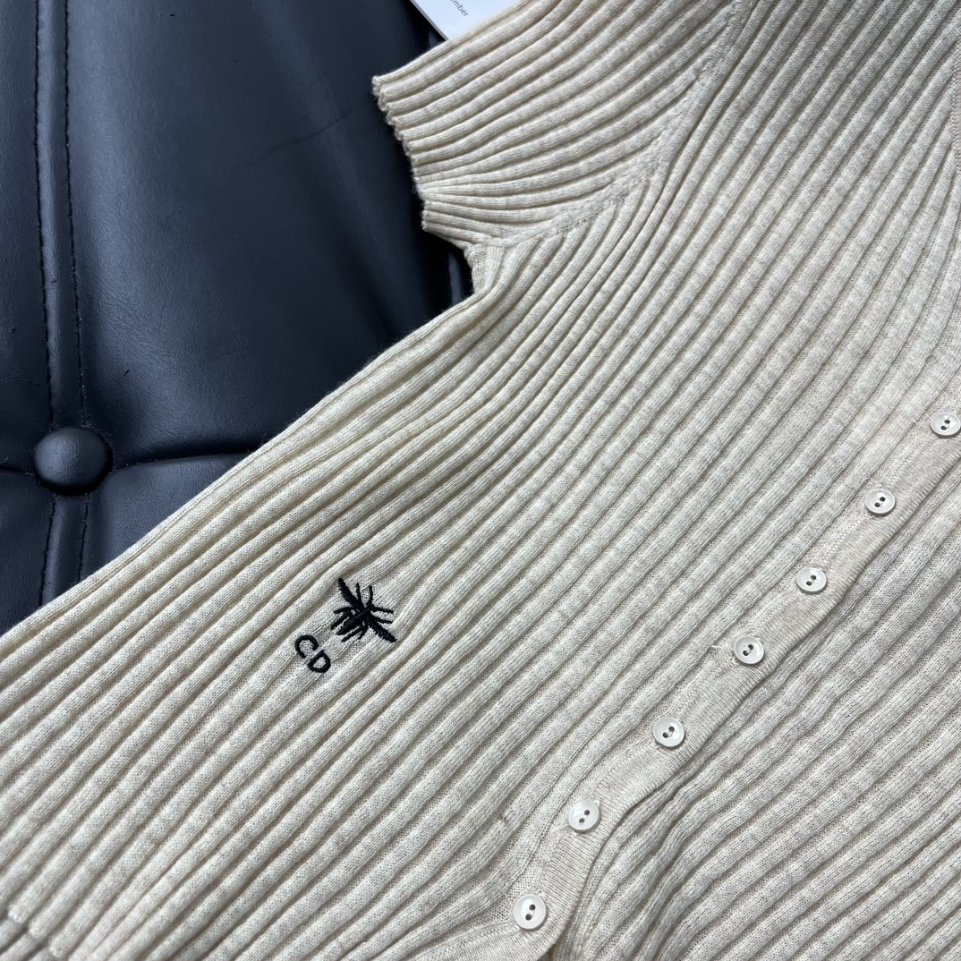 1712818681.411IgIRhCScMJ3 220 9.jpg