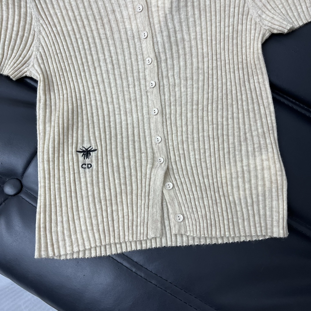 1712818681.41onpsWfHquh3 220 8.jpg