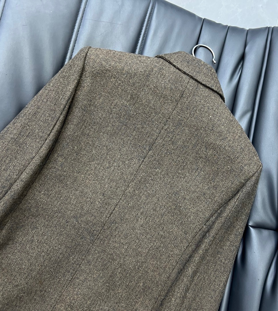 1713015817.0057wAizmIIKwm8 380 3.jpg