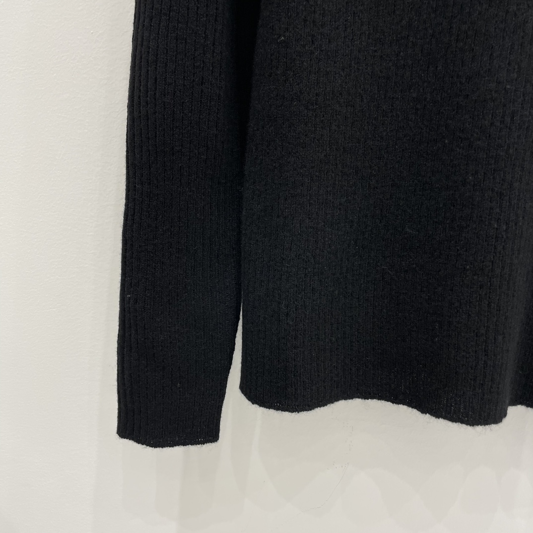 1713015850.8941QgSMVthfXL9 250 2.jpg