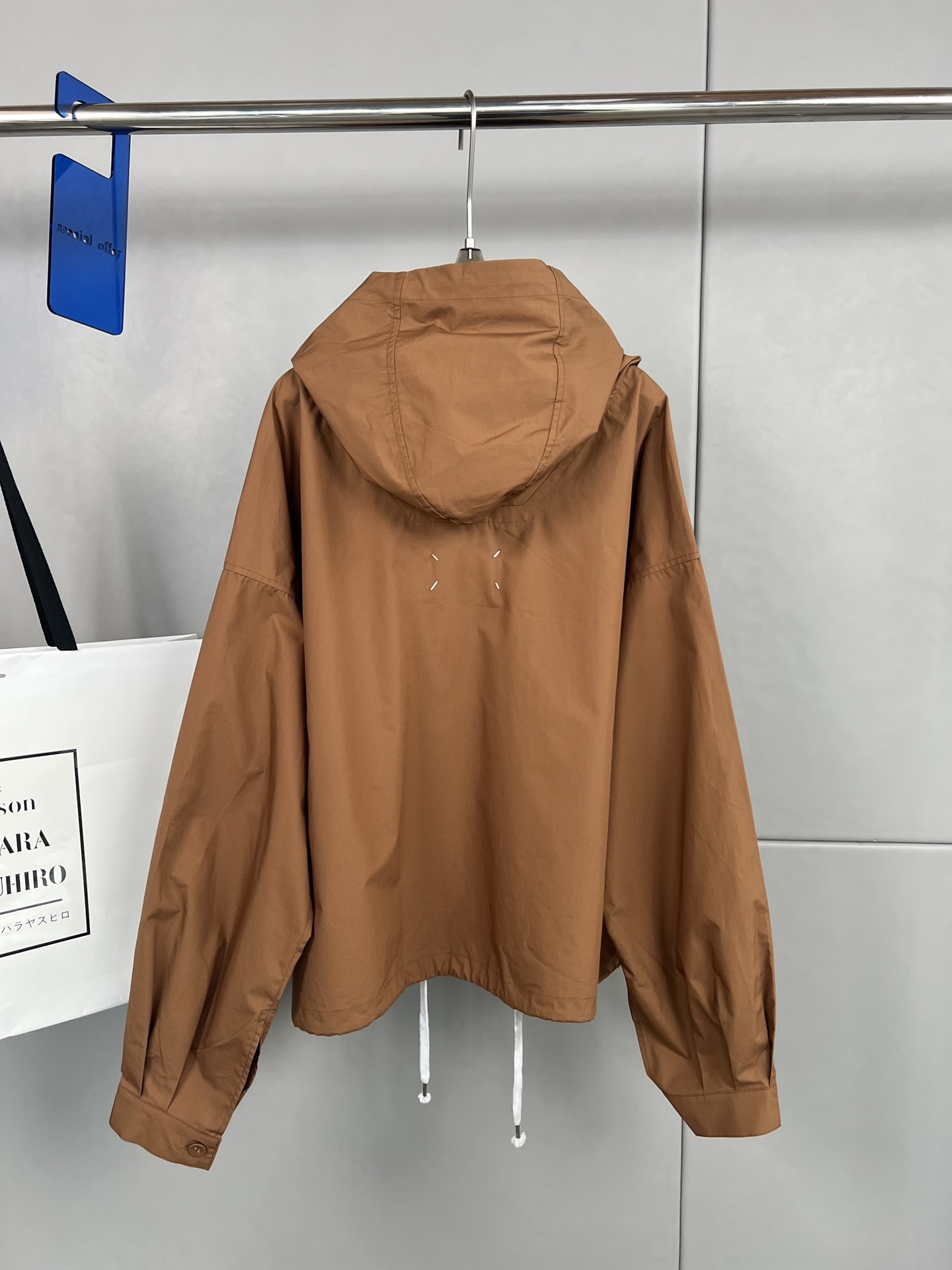 1713156334.6283fuzGcMKTga2 5.jpg