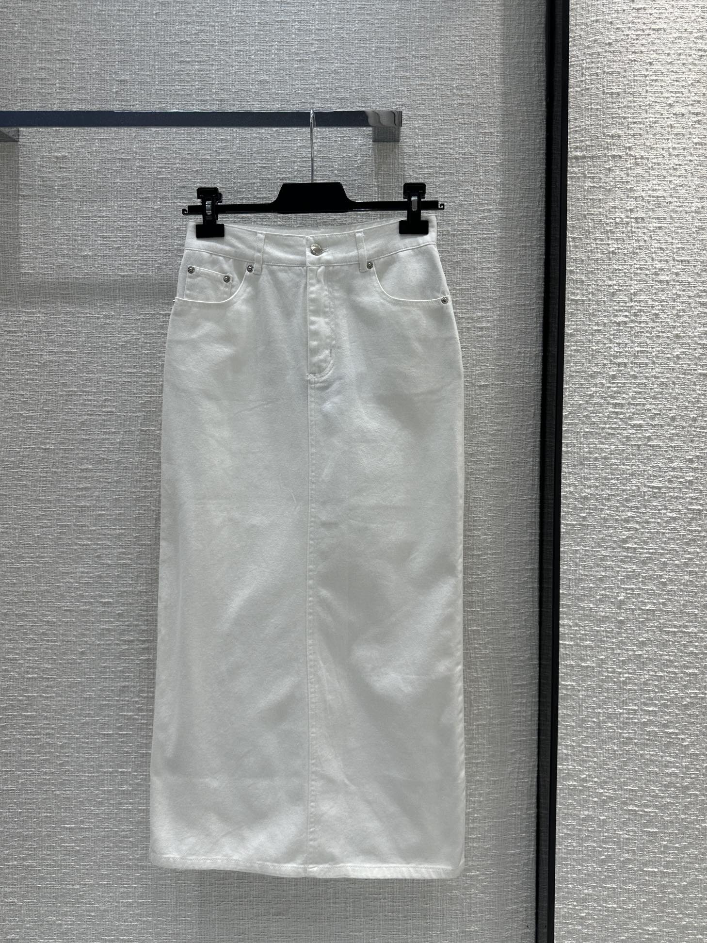 1713261181.9123YHCKPtWsAn4 1.jpg